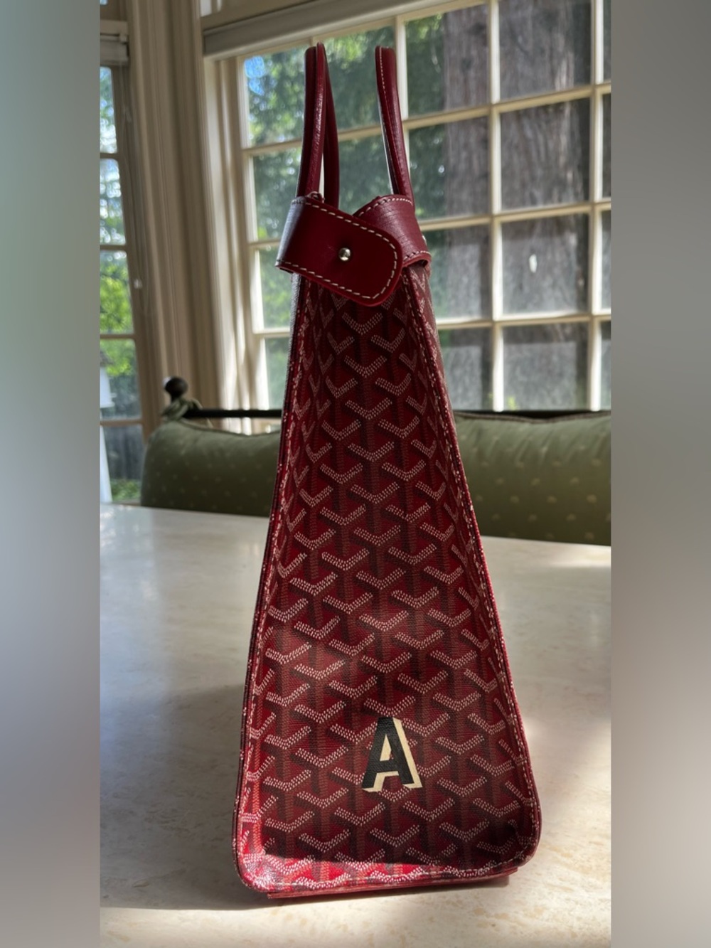 Goyard Red Jersey GM Vertical Handbag with Signature Chevron Goyardine Pattern - Picture 4 of 12